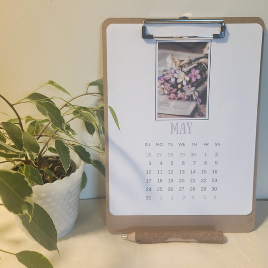 2026 Clipboard Calendar - Moments in Bloom